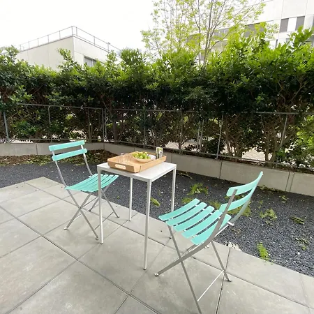 Bed And Breakfast Nanterre منزل للإقامة